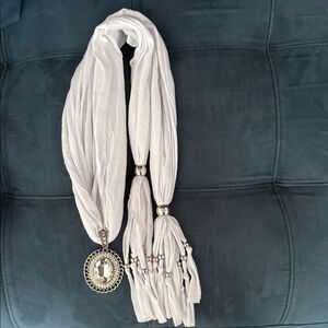 Elegant White Pendant Scarf